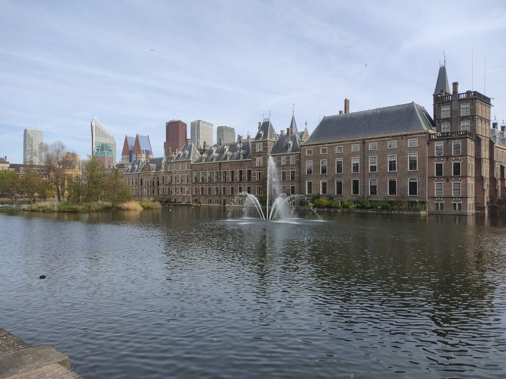 Persoonlijk leven en achtergrond van Eric van der Burg
