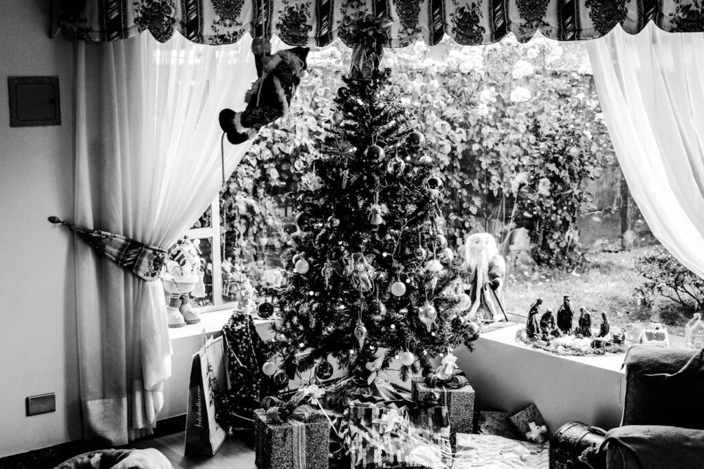 De magie van de Fisher Price kerststal in huis